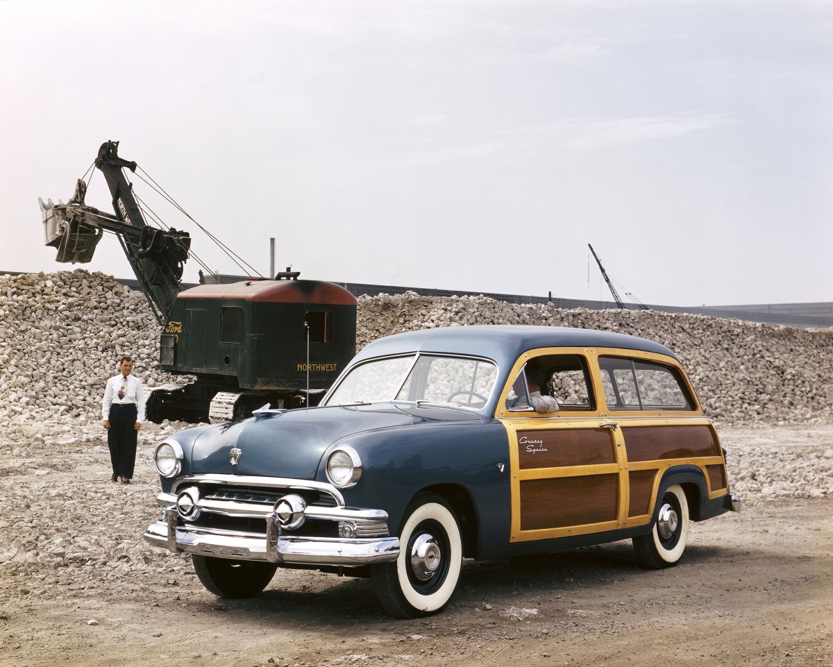 Ford Country Squire Station Wagon 1951
