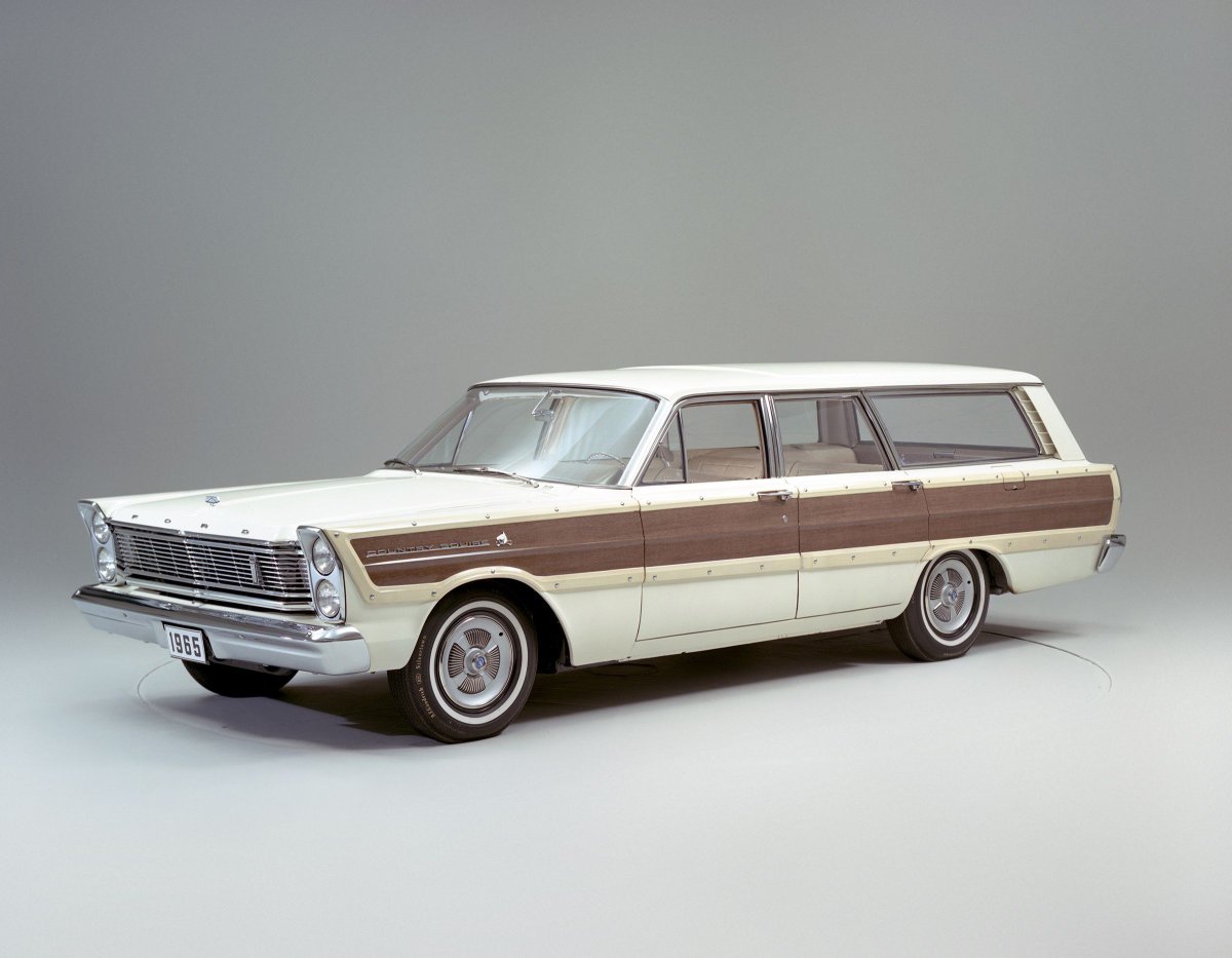 Ford Country Squire 1965