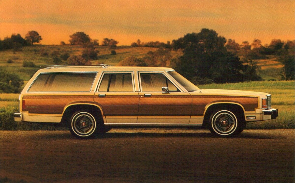 Ford Country Squire Station Wagon