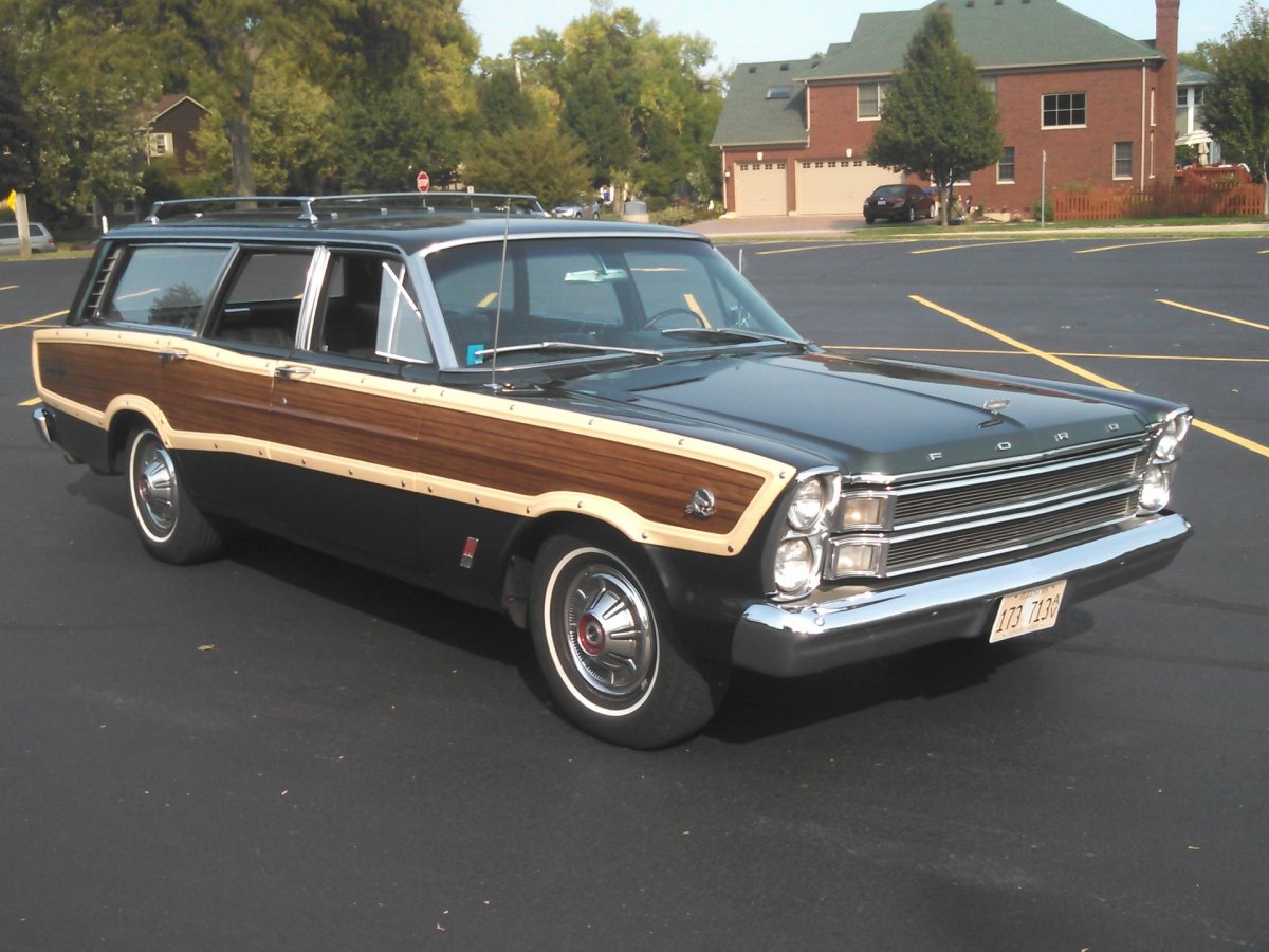 Ford Country Squire