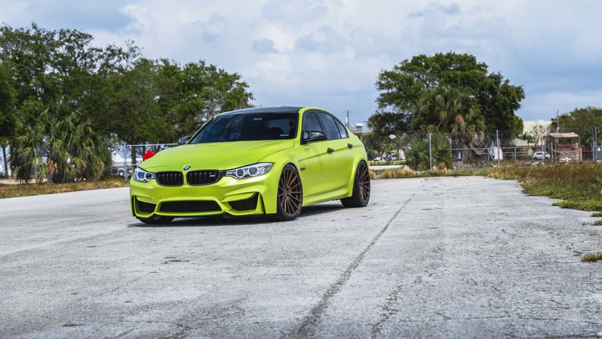 BMW f30 зеленая