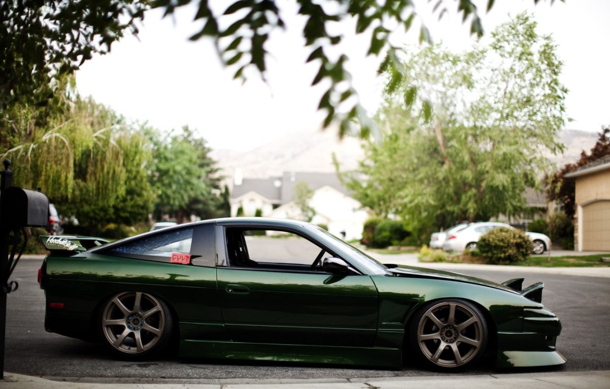 Ниссан 240 SX зеленый