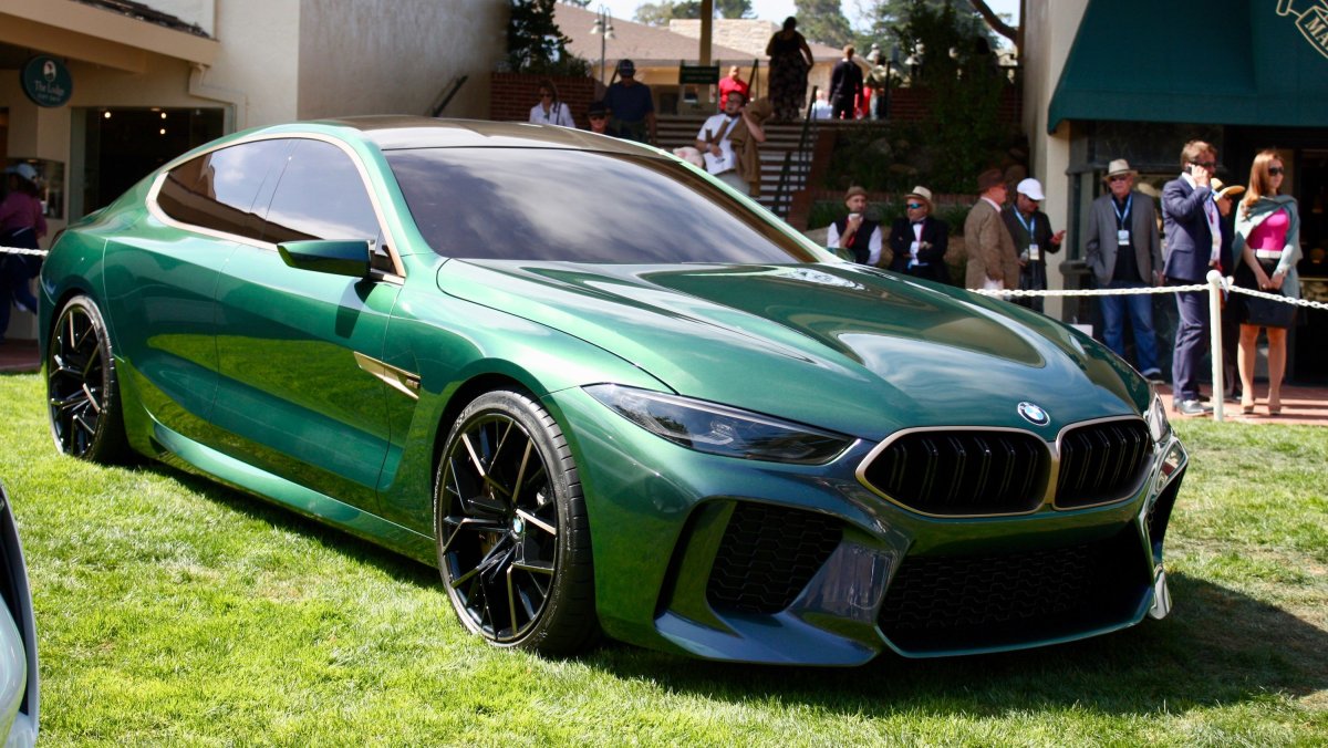 BMW m8 седан