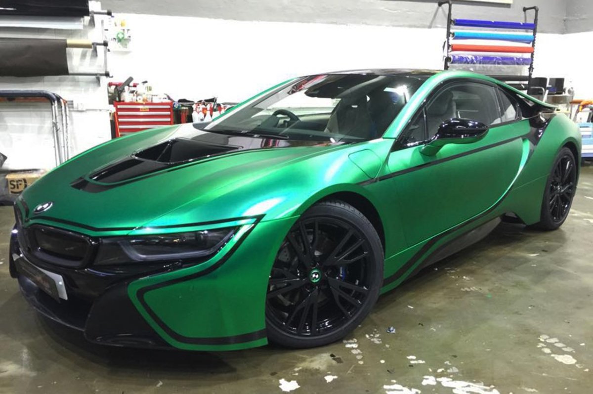 BMW i8 Matte Green Chrome
