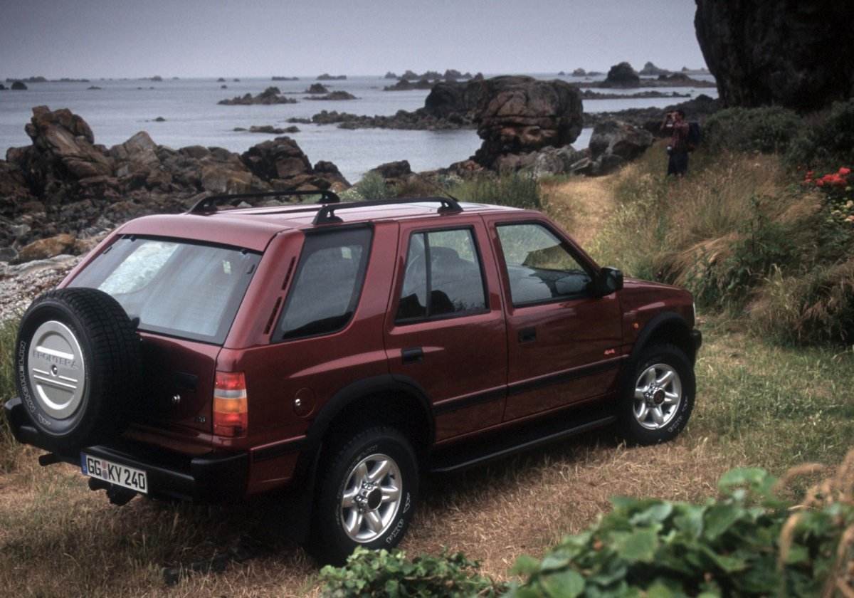 Opel Frontera 1