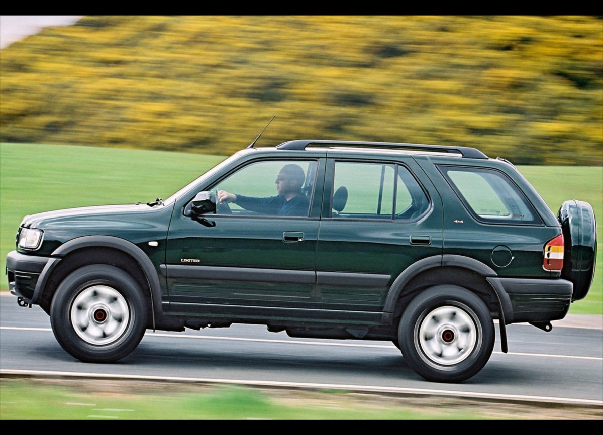 Opel Frontera b