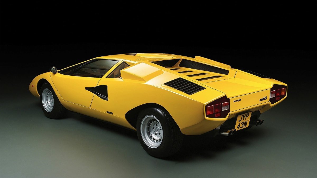 Lamborghini Countach lp800