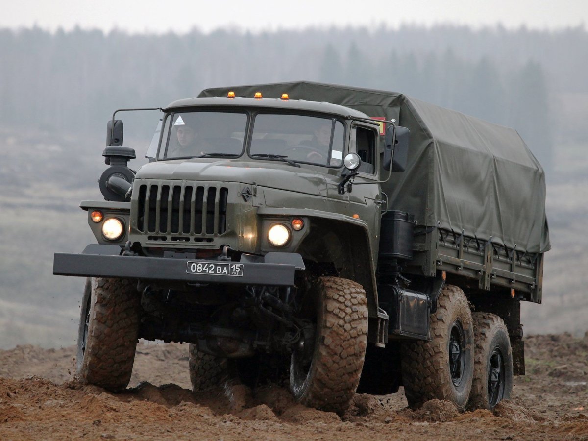 Урал-4320 грузовой автомобиль