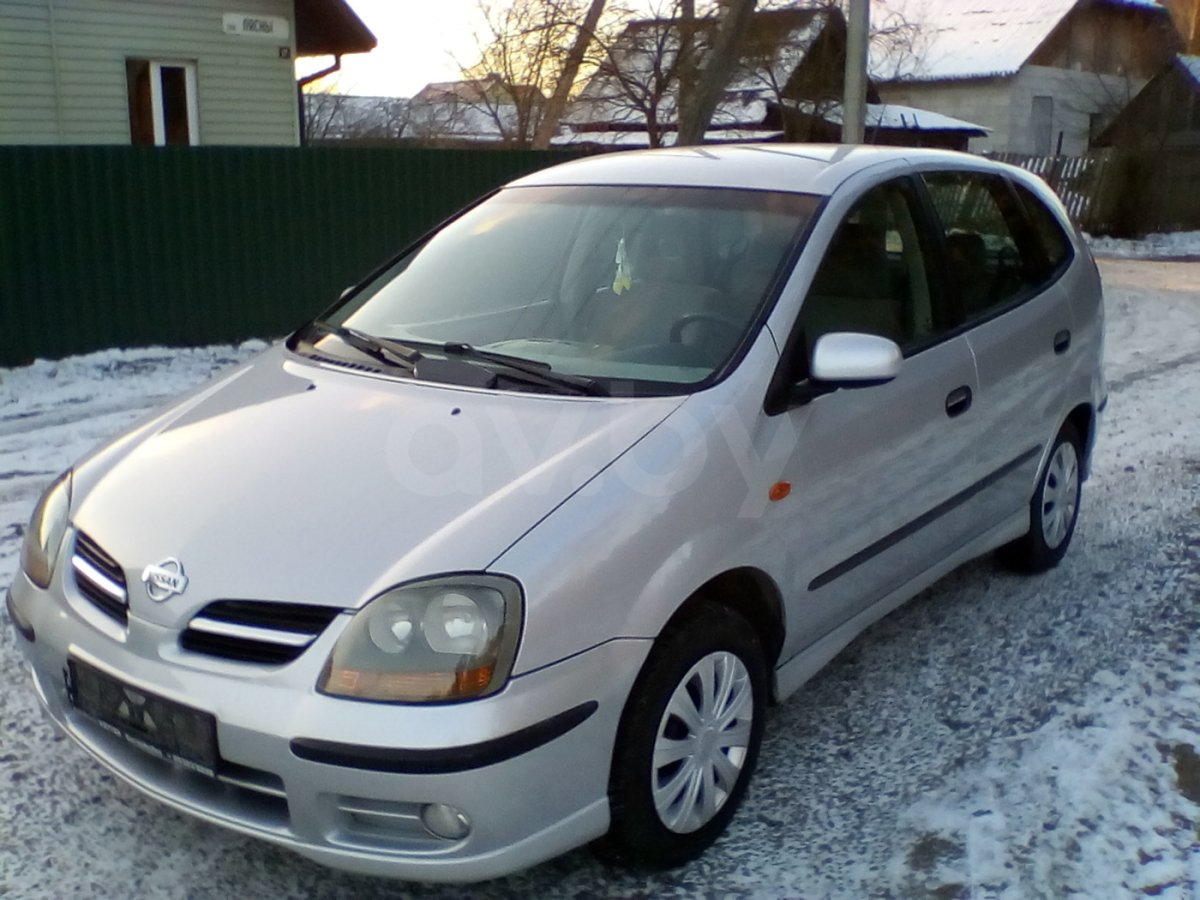 Nissan Almera Tino 2002г.