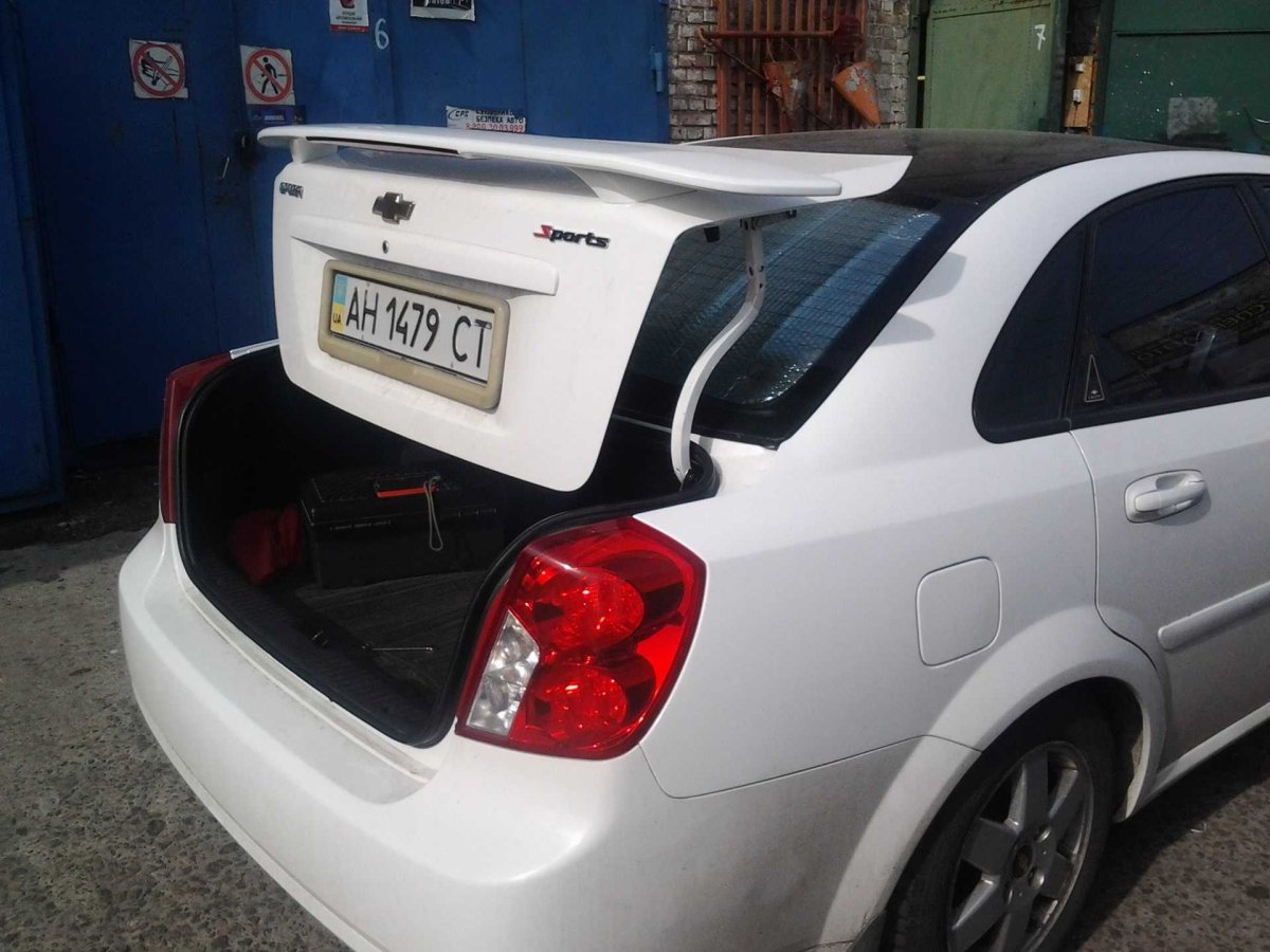 Chevrolet Lacetti спойлер