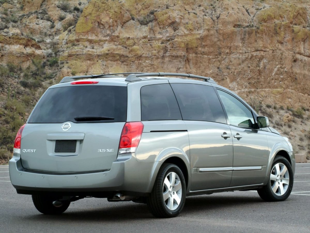 Nissan Quest Minivan