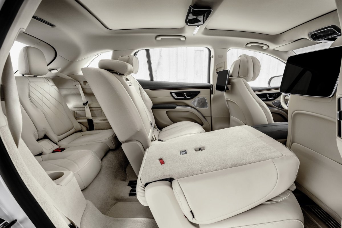 Мерседес SUV 450+ интерьер
