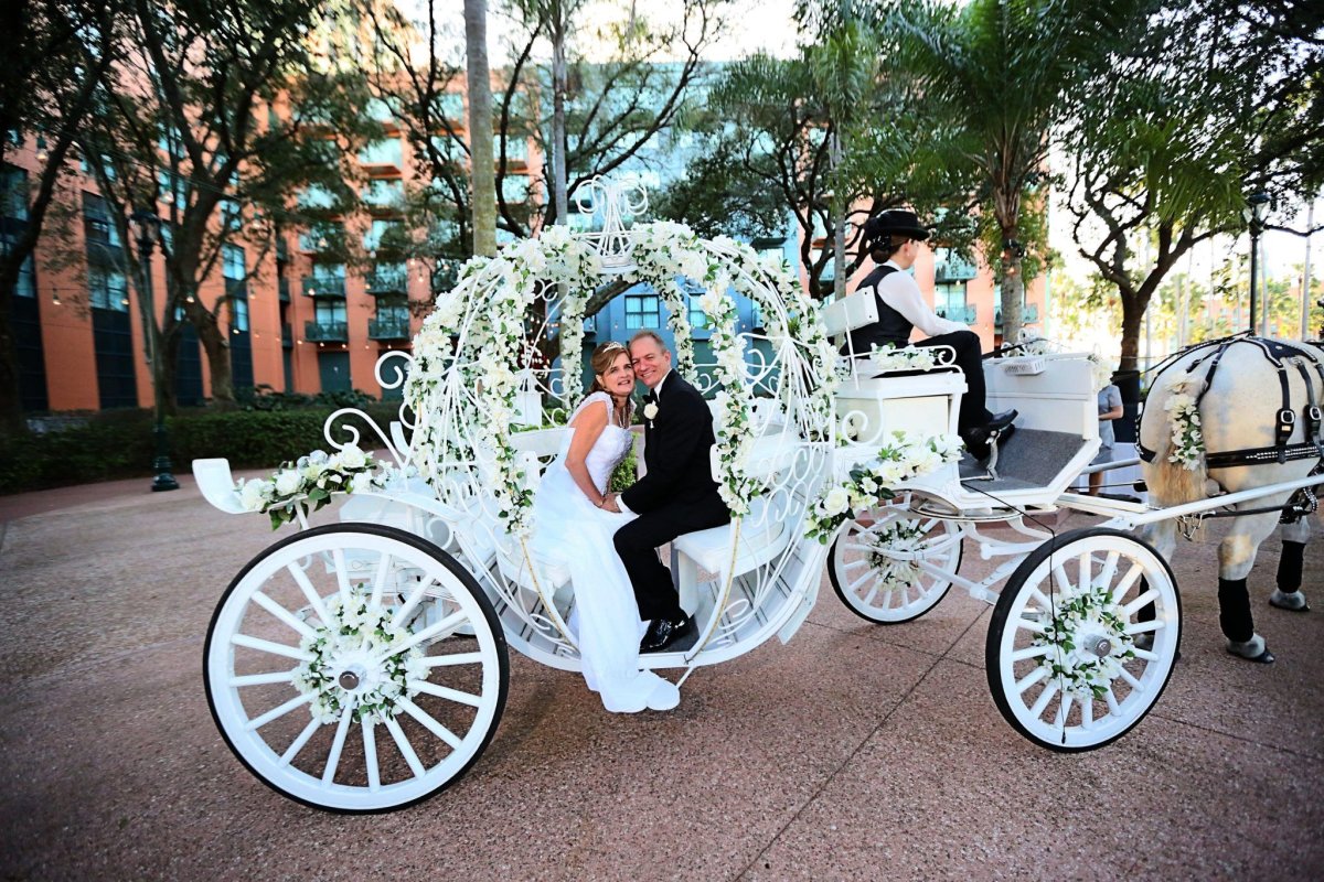 Машина карета на свадьбу Екатеринбург