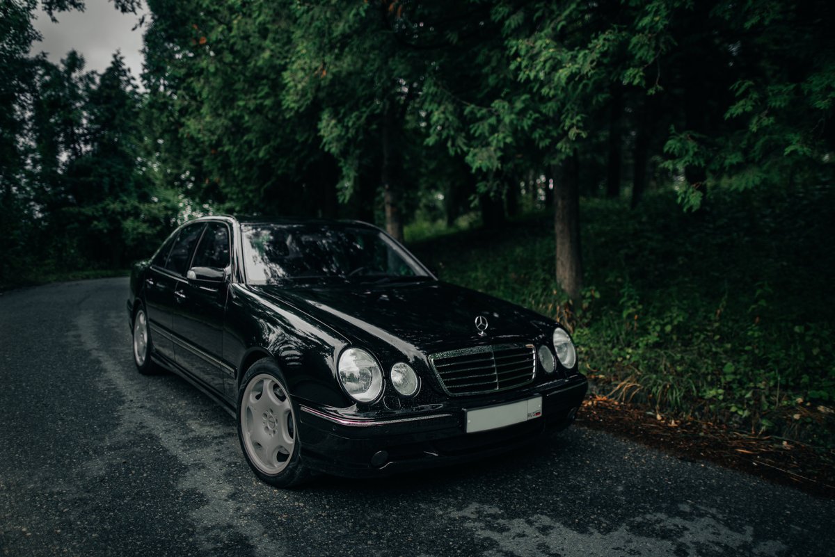 Mercedes-Benz w210