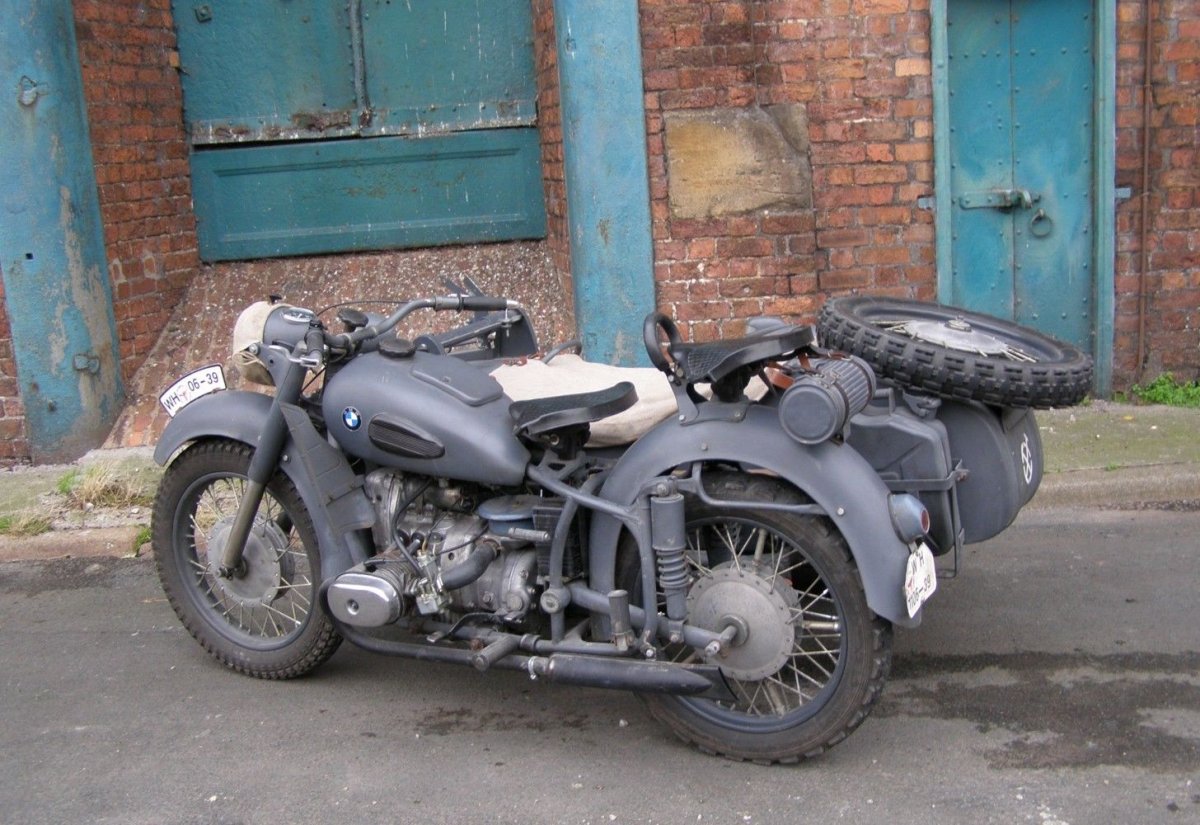 BMW k750