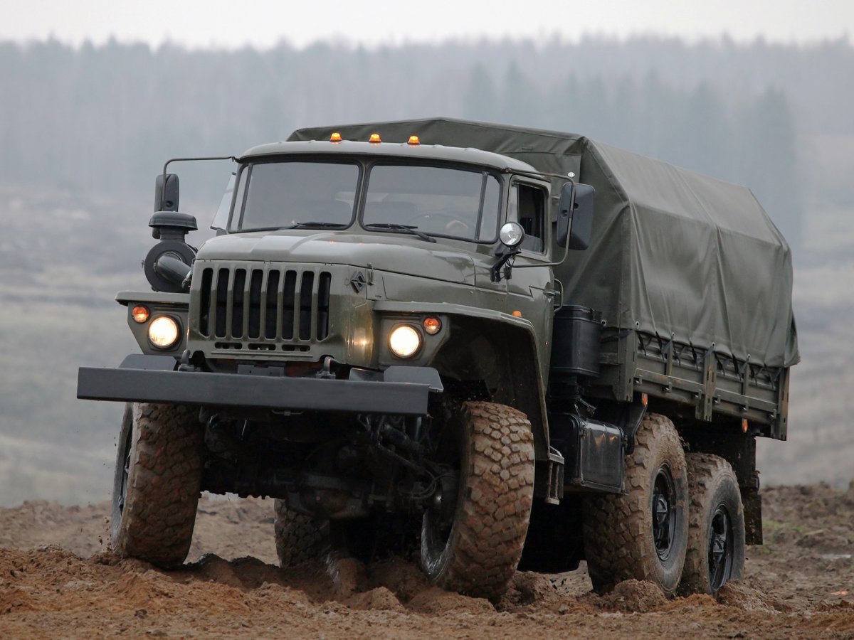 Урал-4320 грузовой автомобиль
