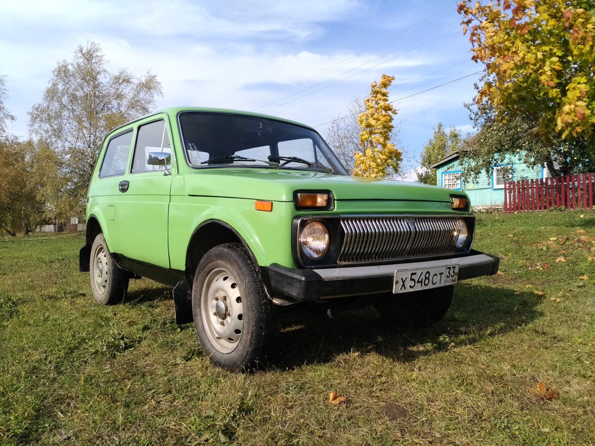 Нива 213 зеленая