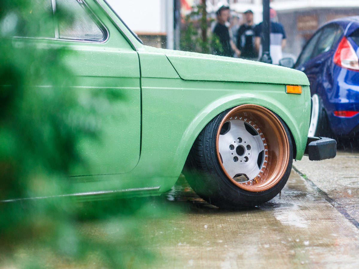 Нива stance
