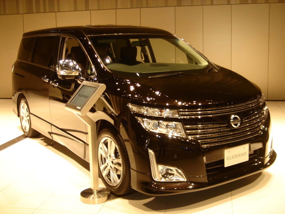 Nissan Elgrand 2021