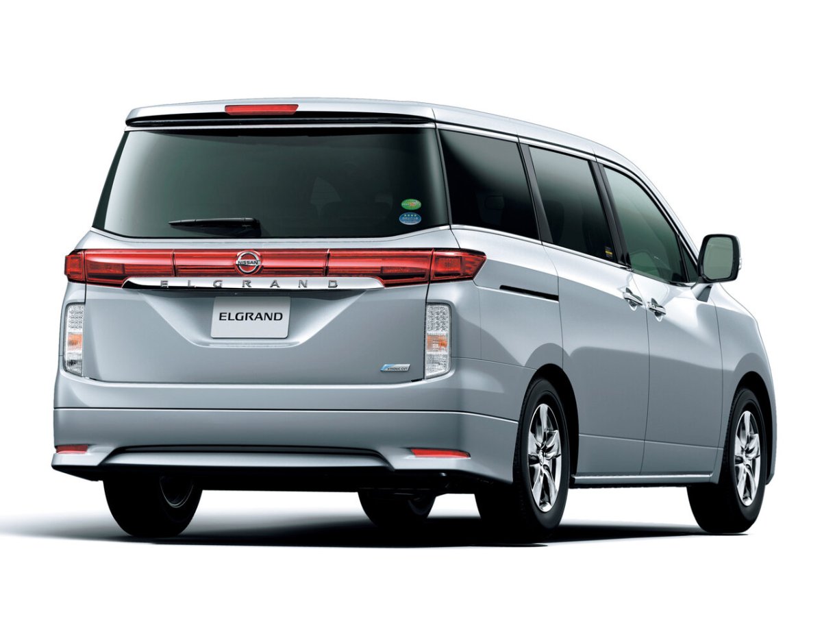 Nissan Elgrand 2011