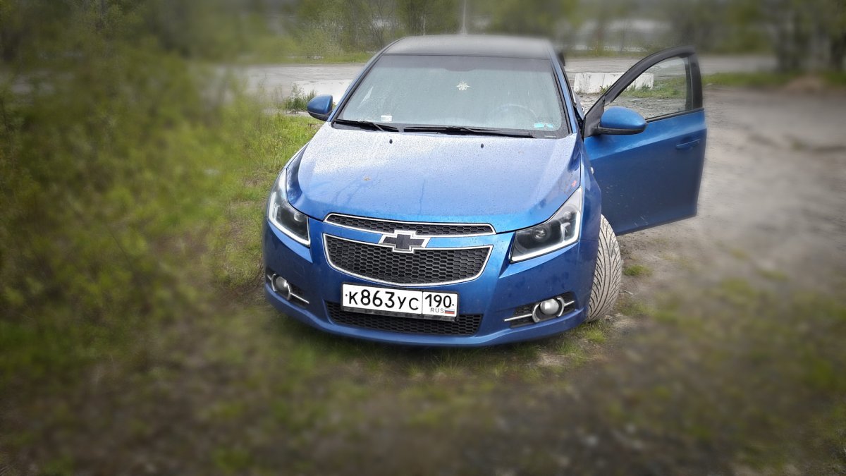 Moroccan Blue Chevrolet Cruze