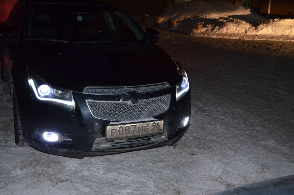 Лампа ближнего света Chevrolet Cruz 2010