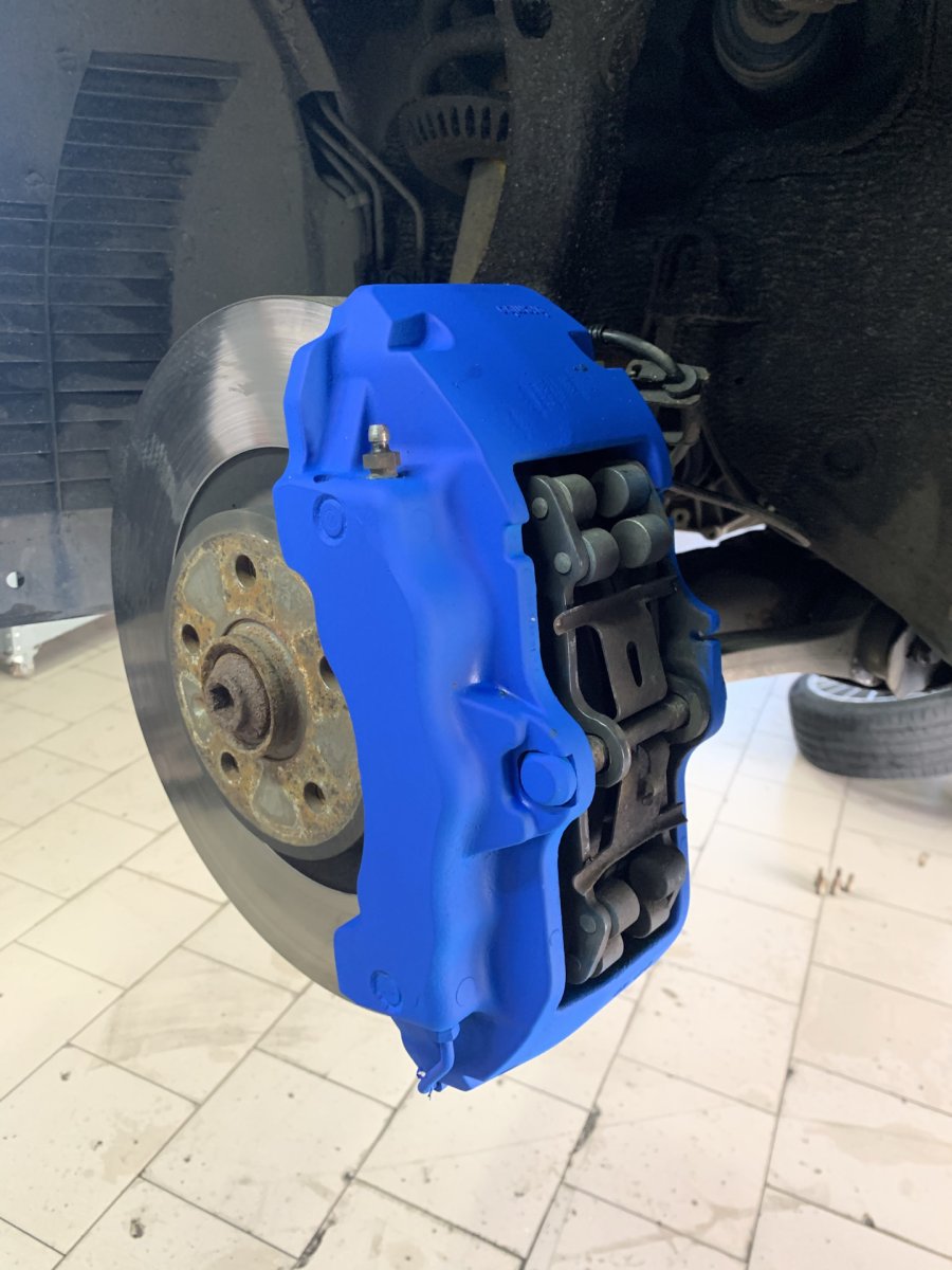 Audi s4 передний суппорт