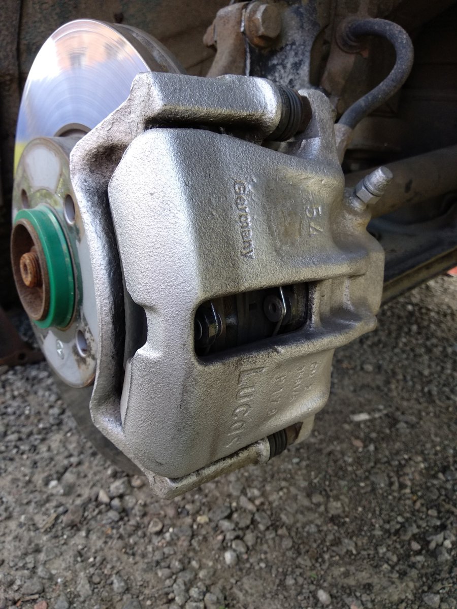 VW Tiguan 2tsi суппорт