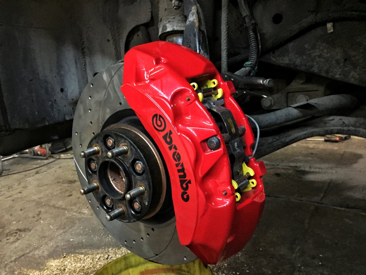 Передний суппорт Рендж Ровер Брембо