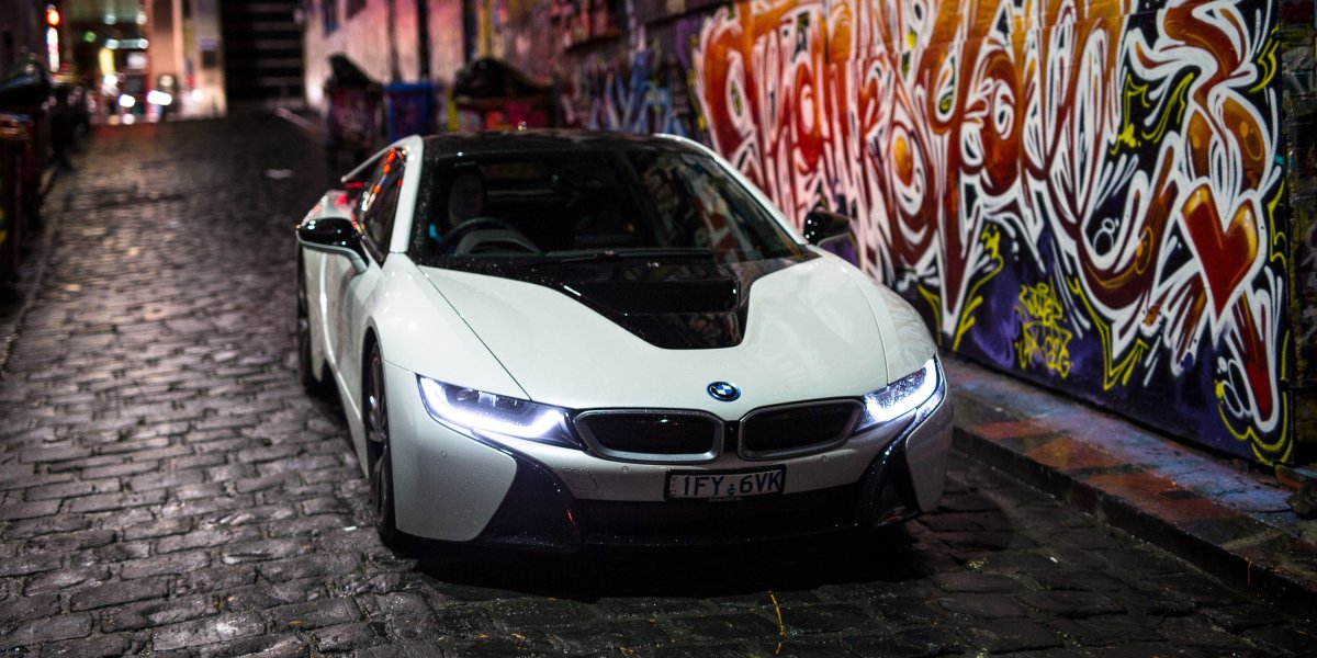 Топовая BMW i8