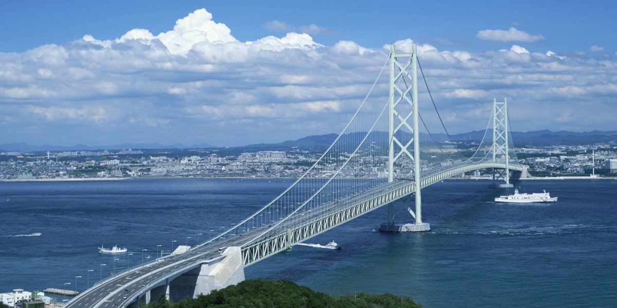 Акаси-кайкё – висячий мост в Японии