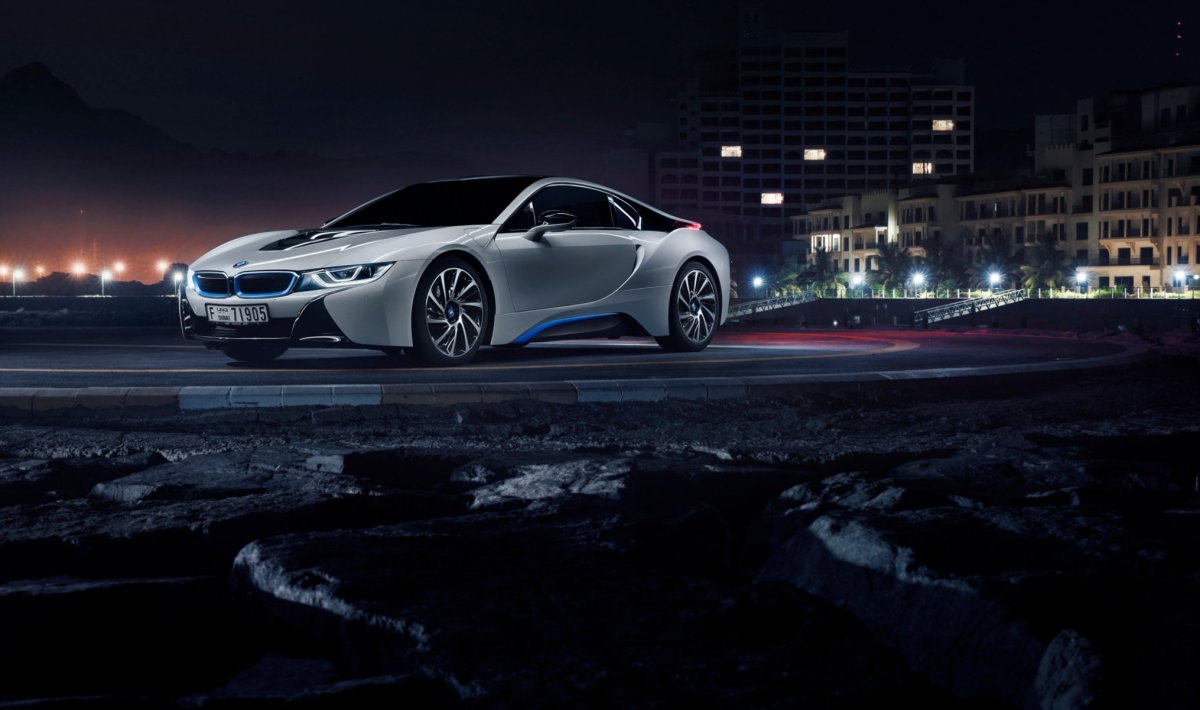 BMW i8 Night