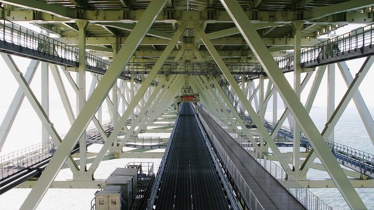 Мост Акаши пролет