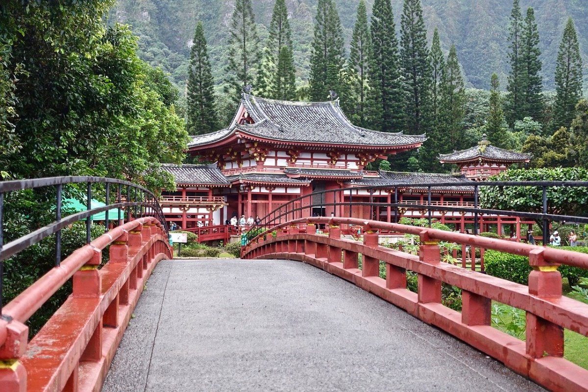 Япония храм и мост