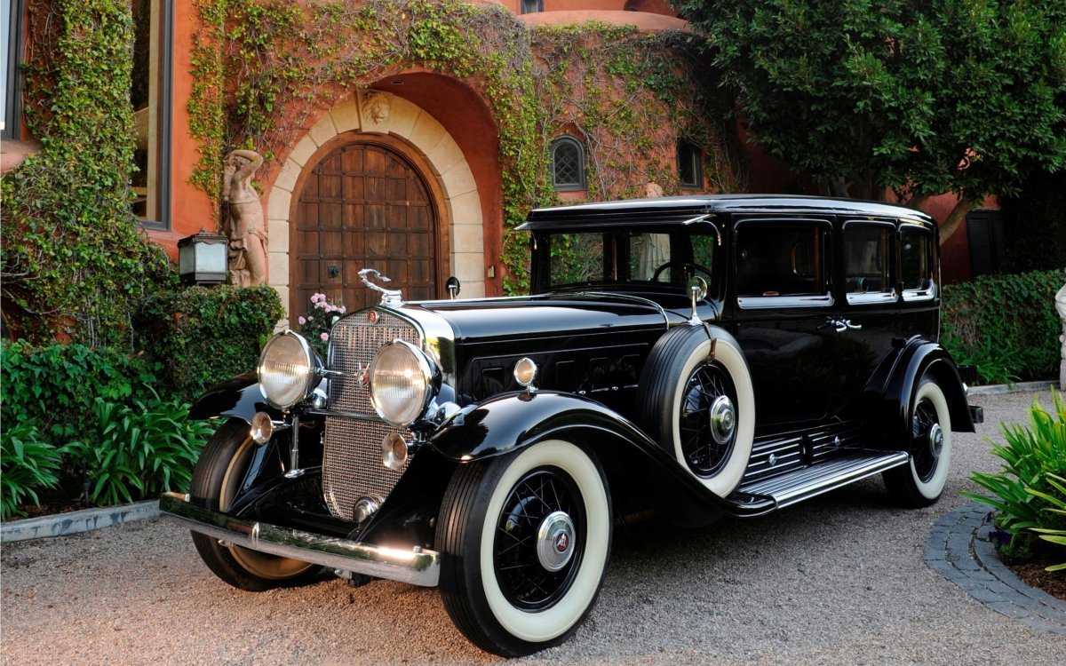 Cadillac v16 Imperial sedan