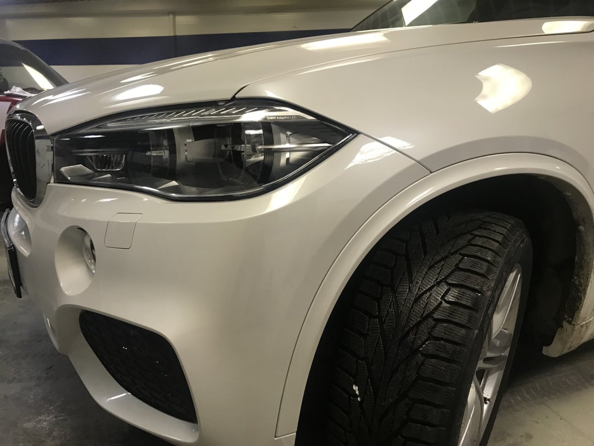 BMW x5 белый перламутр