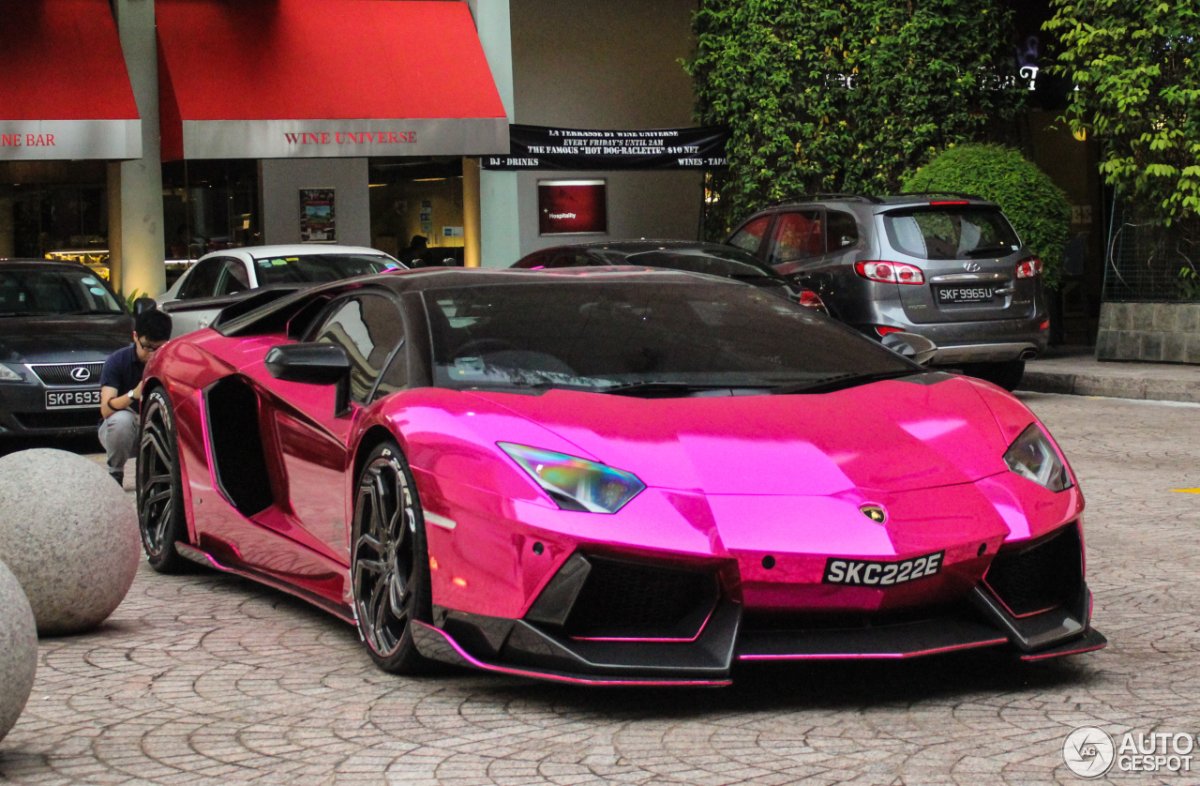 Lamborghini Aventador lp700-4 Pink