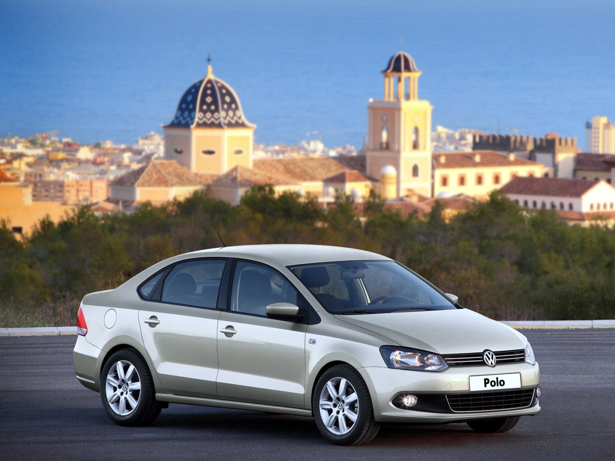 Volkswagen Polo sedan (2010)