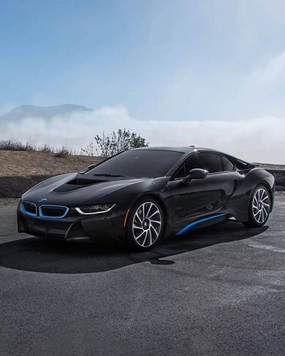 BMW спортивная i8