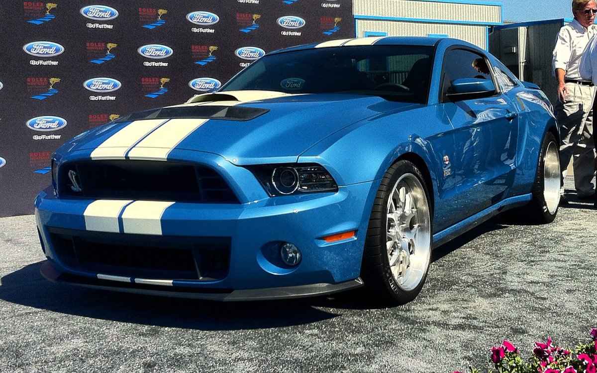 Ford Shelby Cobra gt500