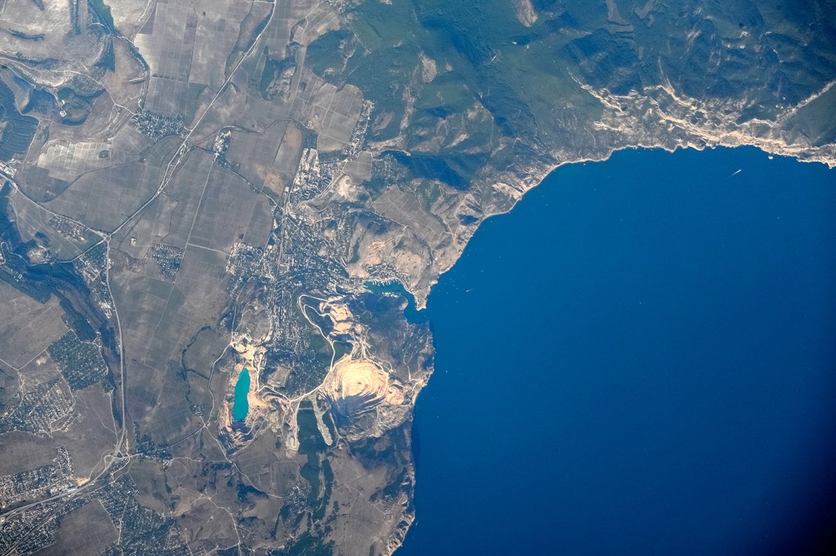 Азовское море вид из космоса