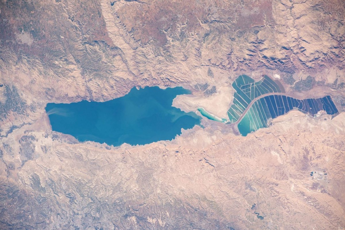 Мертвое море снимок из космоса