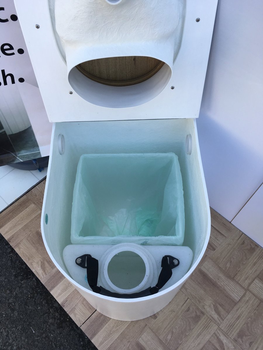 Биотуалет Flushable-Loo 400