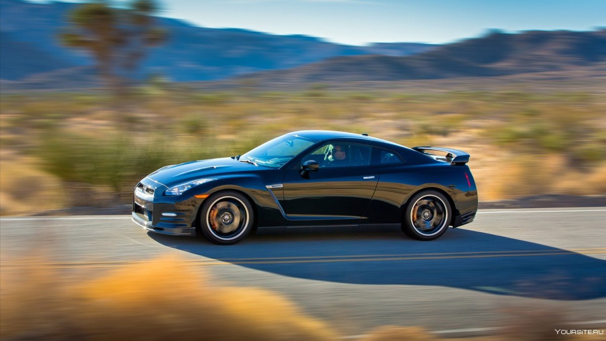 Nissan GTR кроссовер