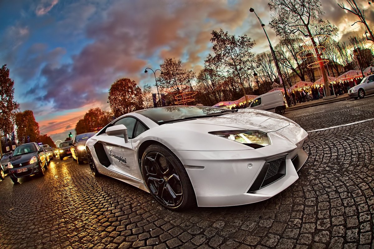 Lamborghini Aventador 2000