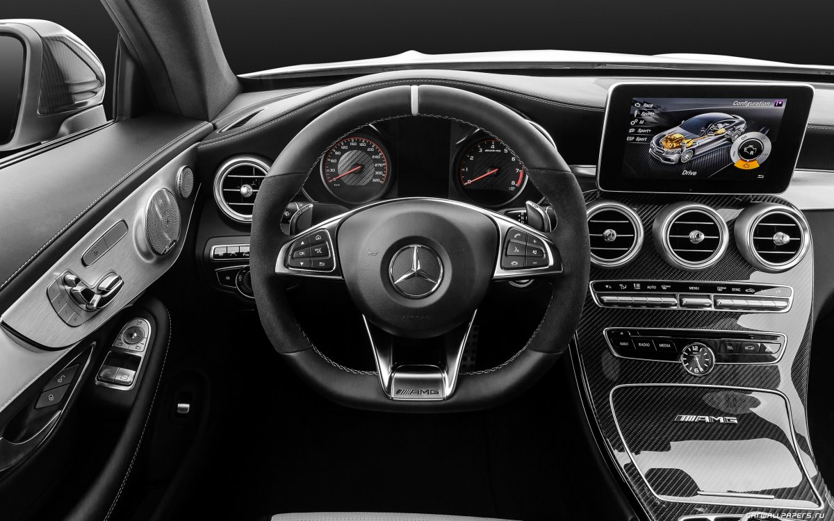 Mercedes Benz c63 AMG салон