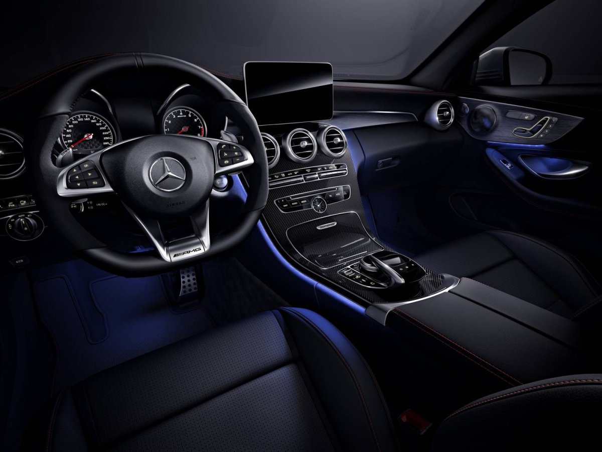 Mercedes c63 AMG салон