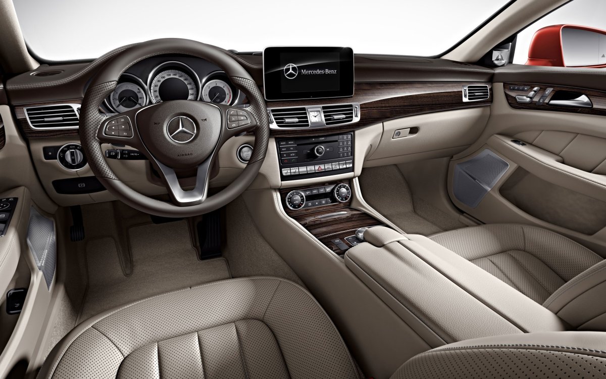 Mercedes Benz CLS 2016 салон