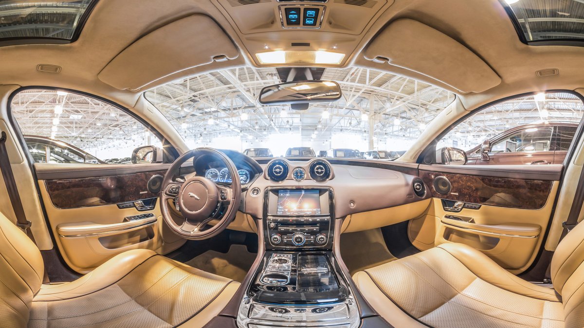 Ягуар XJ 2022 салон