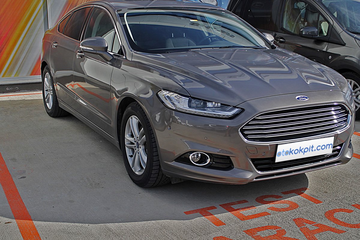 Ford Mondeo 5 седан